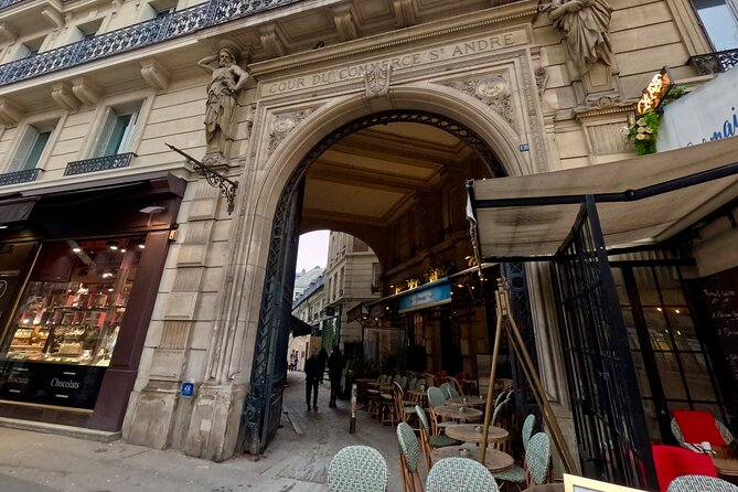 Paris Saint Germain Des Pres Walking Tour with Cruise Option - From Odéon Theatre de LEurope to Église Saint-Sulpice: Culture Stops Along the Way