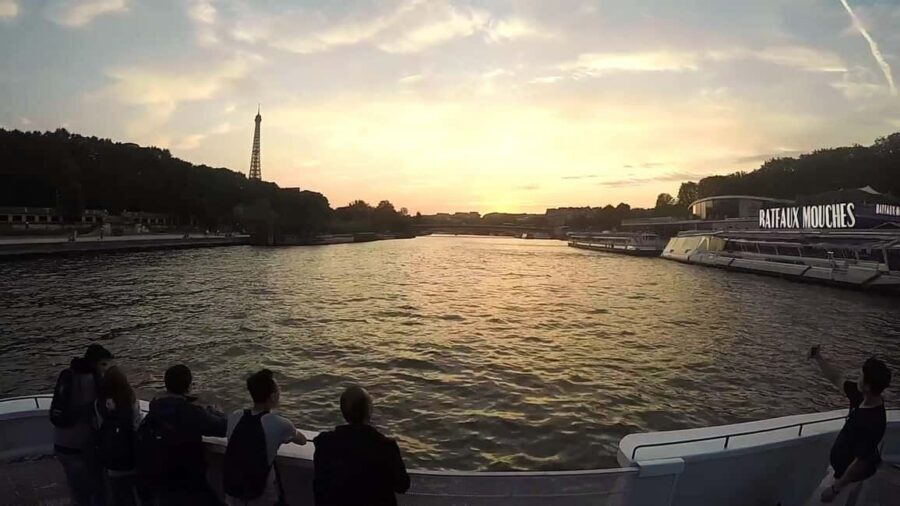 Paris : Scenic Cruise on the Seine River with Champagne - Tips that make the cruise smoother (and more fun)
