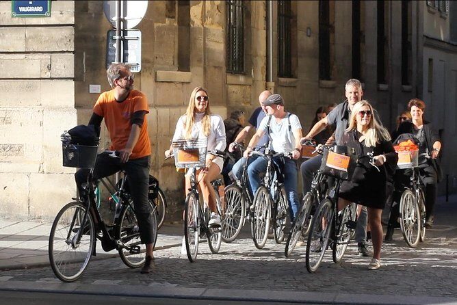Paris: Secrets Tour on a Dutch Bike - Galerie Vivienne: starting in a secret-feeling covered passage