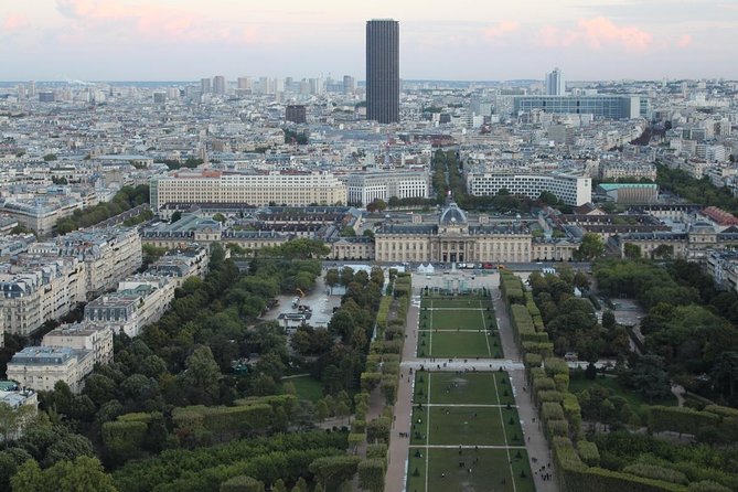 Paris: Segway Night highlights small group tour - Key highlights at a glance