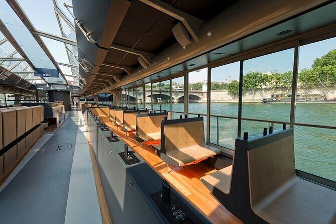 Paris Seine River Cruise with 1/2/3 Days HOHO Combos - Tootbus HOHO: how the 1/2/3-day pass helps you pace Paris