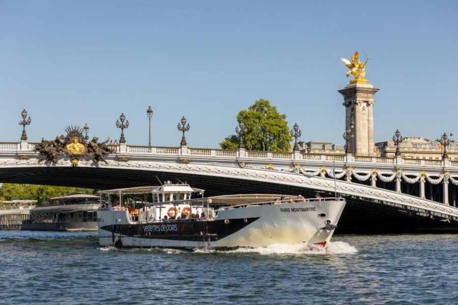 Paris: Seine River Cruise with a Live Guide - Views from the bridges: what Pont de Bir-Haimeau adds
