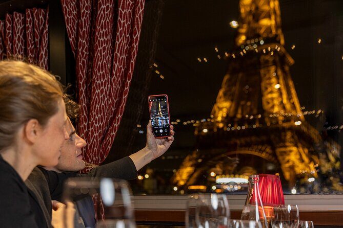Paris Seine River Dinner Cruise by Maxim's with Champagne & Music - Practical timing tips: this boat runs on the clock