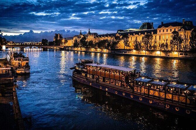 Paris Seine River Sightseeing Cruise Tour - Where You Board Near the Eiffel Tower (and How Not to Lose Time)