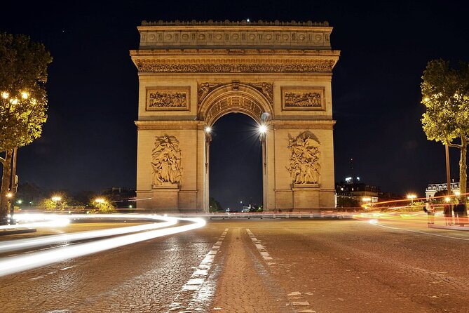 Paris Self-Guided Audio Tour - Place des Vosges to Picasso: old-square Paris and big-name art