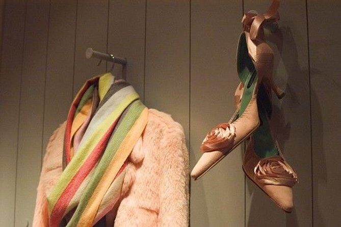 Paris Shopping Tour: Discount Couture - The walking start: Saint-Germain-Des-Prés and Boulevard St. Germain