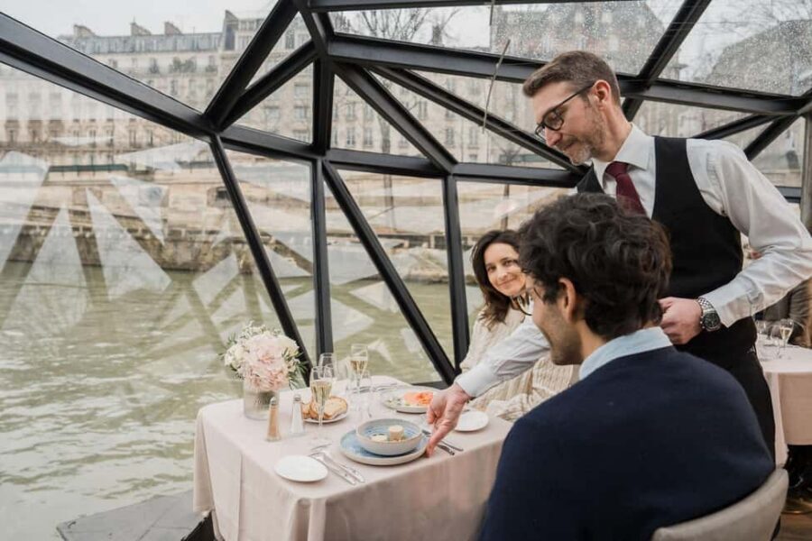 Paris: Sightseeing Cruise on the Seine with 3-Course Lunch - Port de la Conférence: where the cruise starts (and why location matters)