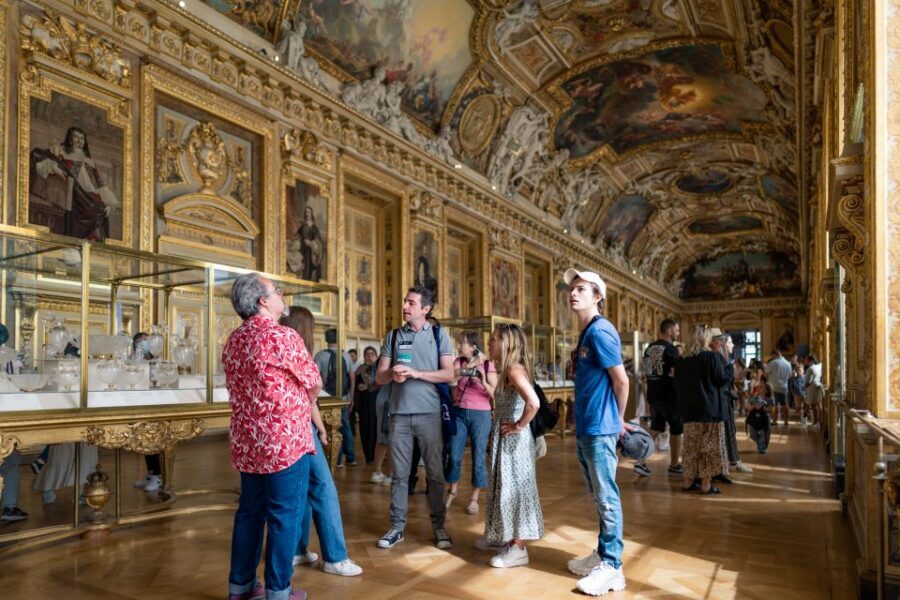 Paris: Skip-the-Line Louvre Highlights Guided Tour - Key highlights worth your attention
