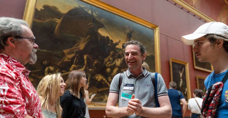 Paris: Skip-the-Line Louvre Highlights Guided Tour - Meeting at Arc de Triomphe du Carrousel and getting inside smart