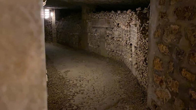 Paris: Small-Group Catacombs Tour with Skip-the-Line Entry - Skip-the-line entry: fewer waits, more story time