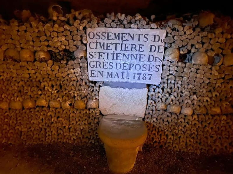 Paris: Small-Group Catacombs Tour with Skip-the-Line Entry - Restricted areas: why small group access matters