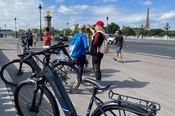 Paris: Small Group Highlights E-Bike Guided Tour - Key takeaways before you go