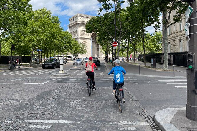 Paris: Small Group Highlights E-Bike Guided Tour - Weather, temperature, and when you’ll want a warm plan