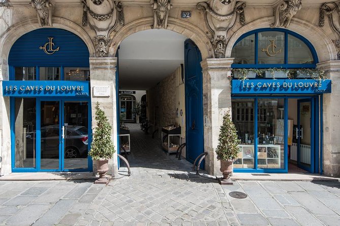Paris - Ten Wines and Ten Cheeses Tasting in a Royal Cellar - Key Things You’ll Notice Right Away