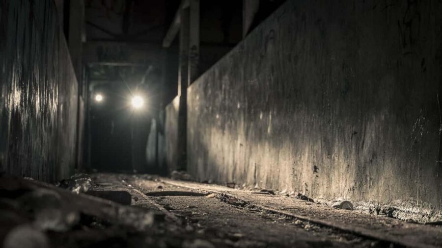 Paris: "The Live Thriller" Hunt down a Serial Killer - The case file: the serial killer hunt and your choices