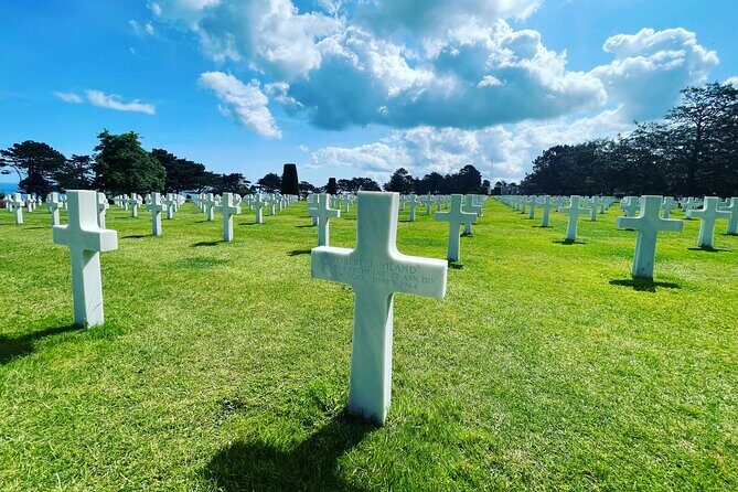 Paris to Normandy D-Day Tour Small Group : Utah, Omaha & Cemetery - Small group feel: what a licensed guide changes