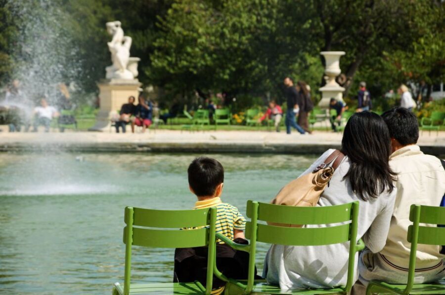 Paris: Tootbus Kids Bus Tour Experience - Meeting Point on Bd des Capucines: Timing and Seat Reality