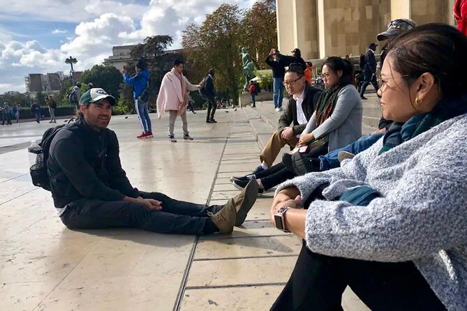 Paris Top Sights Half Day Walking Tour + Wine Tasting Experience - Paris Top Sights by metro: what this tour feels like in real life