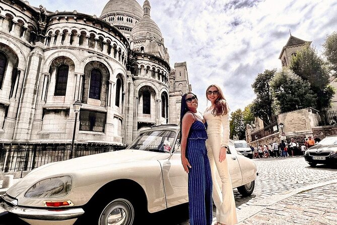 Paris TV Show Tour in a Open Top Vintage French Car Citroen DS - Montmartre by car: stairs, studios, and Sacré-Cœur views