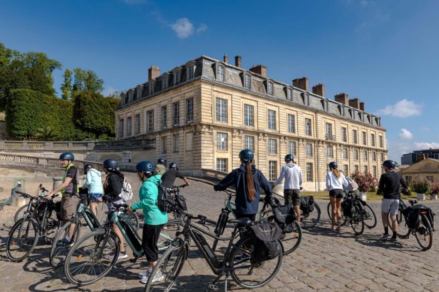 Paris: Versailles Palace and Queen Hamlet E-Bike Tour - Getting back to Paris by train with everything arranged