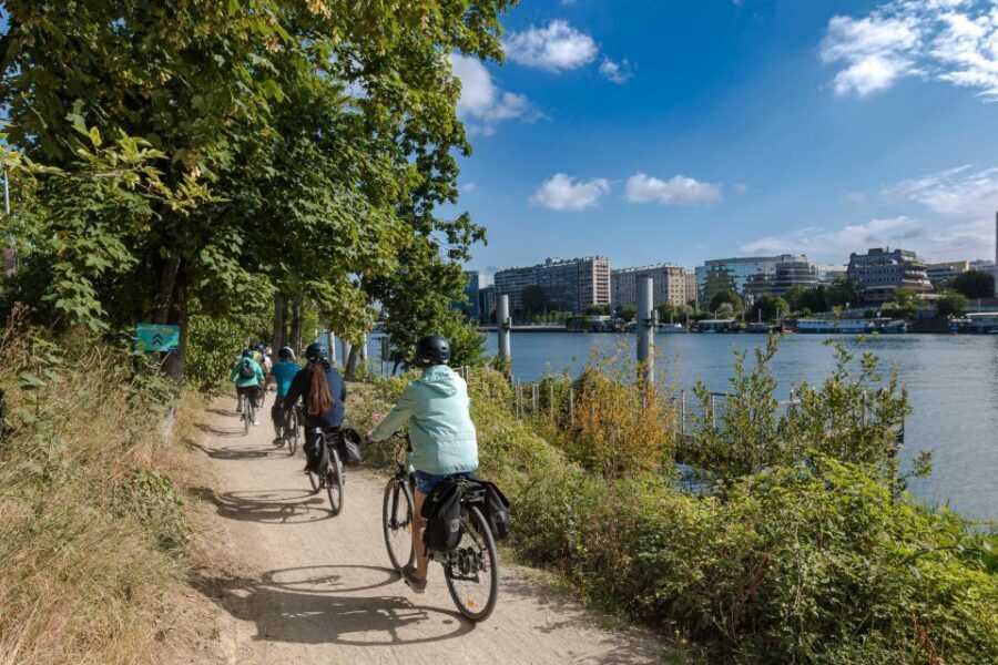 Paris: Versailles Palace and Queen Hamlet E-Bike Tour - Quick Trianon passes, then the Queen’s Hamlet