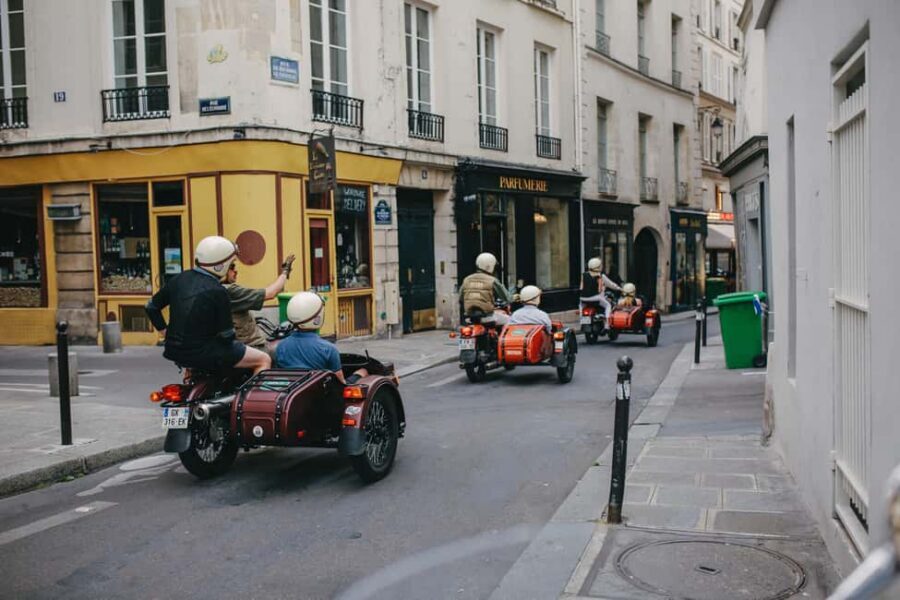 Paris Vintage Sidecar Premium & Private Half-Day Tour - Moulin Rouge to Sacré-Cœur: cabaret energy and Montmartre views