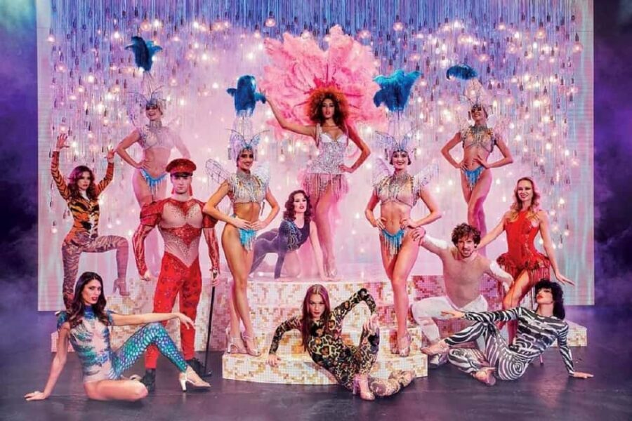 Paris: VIP Dinner and Cabaret Show at Paradis Latin - Champagne, water, and the pacing of a long performance night
