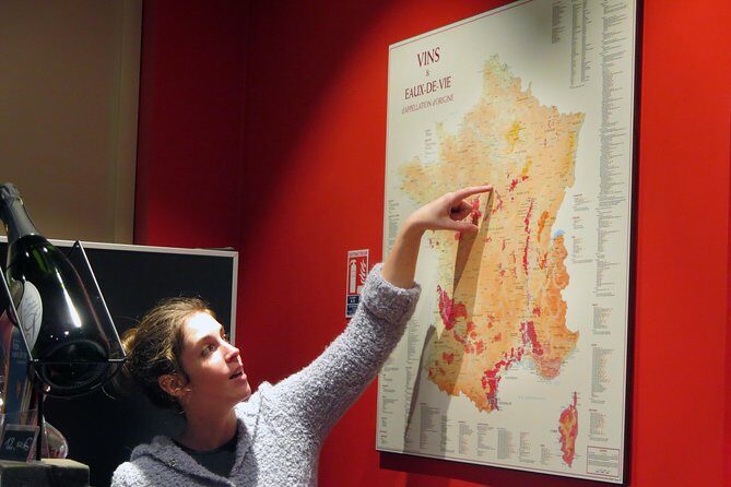 Paris Wine and Cheese Tastings Class near Le Marais - Cheese pairing with a nearby artisanal shop