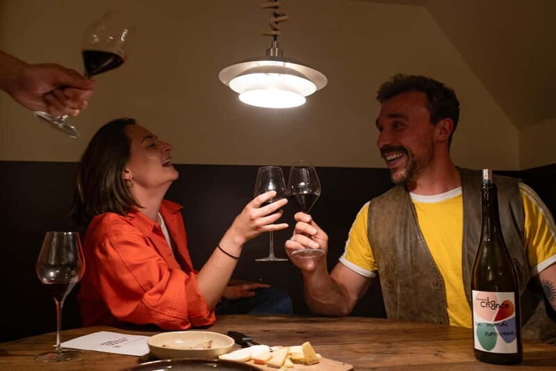 Paris : Wine and Whimsy, The wine tour of Montmartre - Three wine stops with five wines and food pairings that make sense
