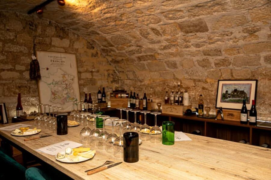 Paris: Wine & Cheese Tasting Master Class Near Eiffel Tower - The tasting cellar experience: ambiance that improves your focus