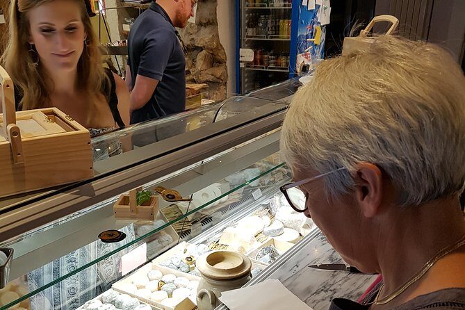 Paris Wine Day Tours exclusive wine tour in the Sancerre area - Stop 2: Pouilly-sur-Loire goat farm, Crottin de Chavignol, then more wine