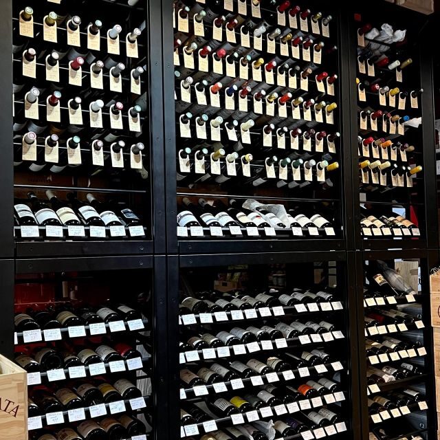 Paris : Wine tasting at the cellar of Joël Robuchon - Quick takeaways (what you’ll notice fast)