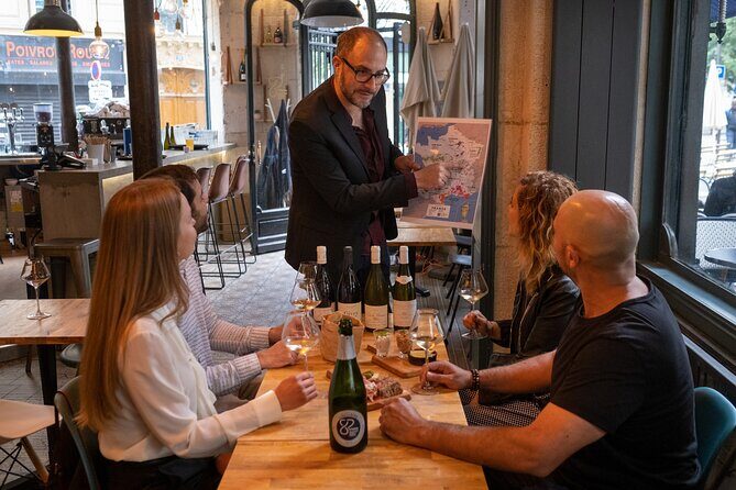 Paris Wine Tasting Experience in Montmartre - Meet-up and the simple game plan