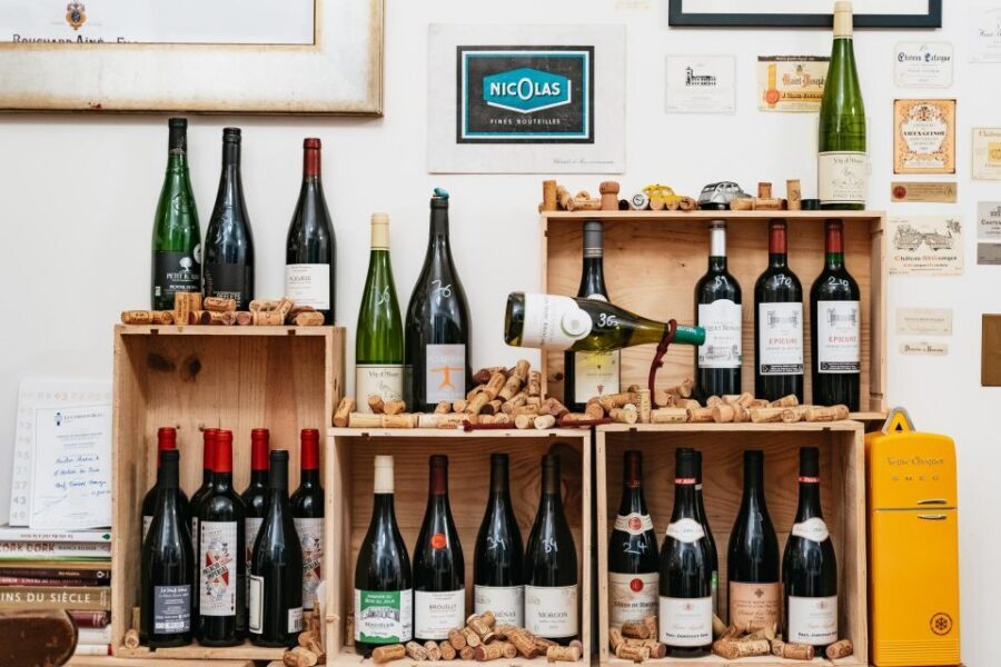 Paris: Wine Tasting Experience with 6 Wines and Cheese Board - Should you book this 6-wine and cheese tasting?