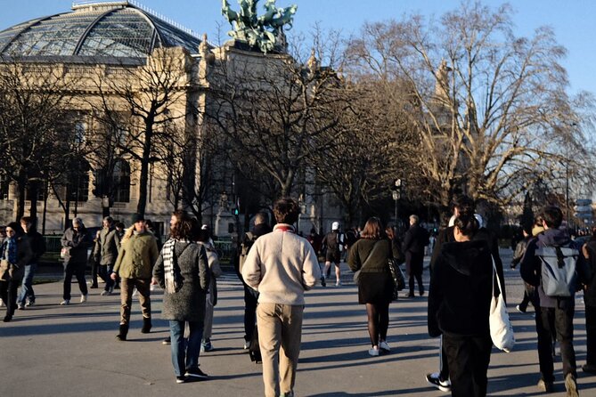 Paris World Fairs Walking Tour Top Sights Along the Seine River - Pont Alexandre III: When a Bridge Becomes an Art Object