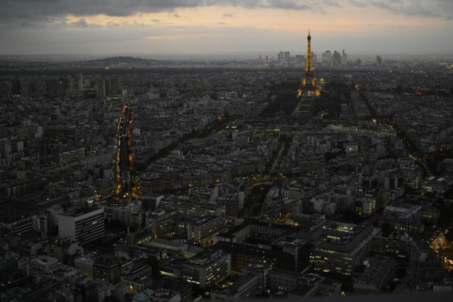 Paris Writers and Painters Guided 1.30 hour Walking Tour - Literary cafés where Hemingway and Picasso actually fit in