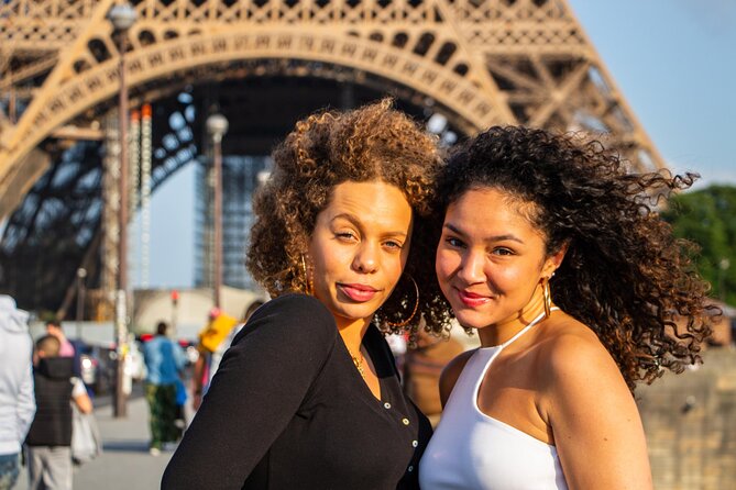 Paris: Your Own Private Photoshoot at the Eiffel Tower - Photo Delivery: High-Res Downloads Within 48 Hours