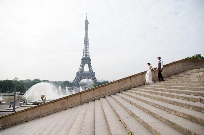 Parisian Life Style Private Photo Shoot at Eiffel Tower - Photo count and delivery: what you’re really paying for