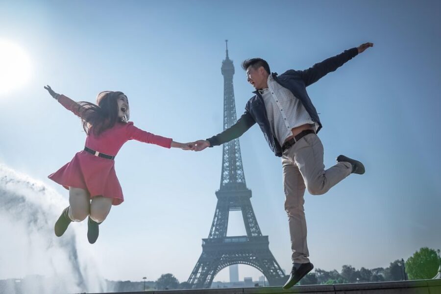 Parisian Proposal Perfection. Photography/Reels & Planning - Who This Is Best For (and Who Might Skip It)