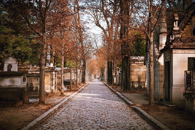 Pere Lachaise Cemetery Paris - Exclusive Guided Walking Tour - Price and Value: What $59.54 Really Buys You