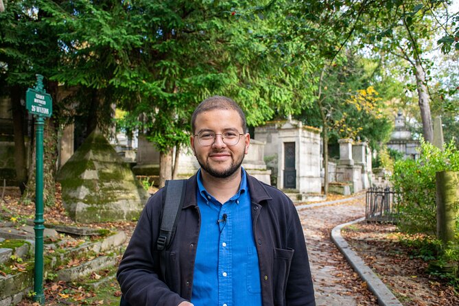 Père Lachaise Cemetery Tour: A Stroll Through Immortal History - Molière and La Fontaine: literature in stone