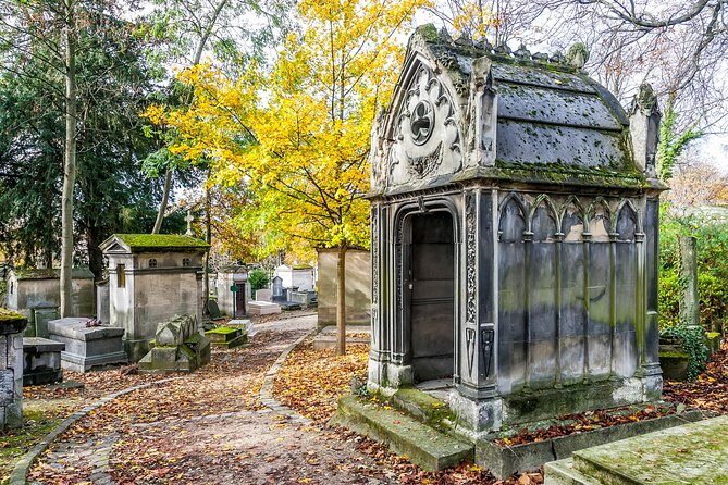 Père Lachaise Cemetery Walking Tour - Semi-Private 12ppl Max - What You Should Bring (So You Don’t Spend the Tour Miserable)