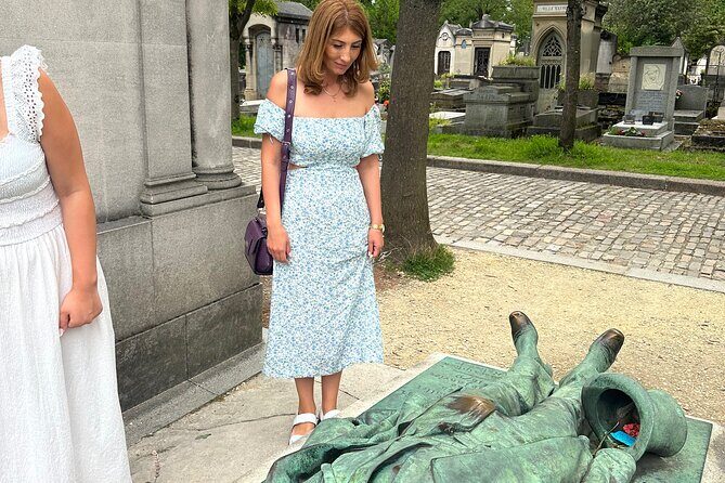 Père Lachaise's Cemetery Celebrities and Ghosts Mystery Tour - Key things to look forward to on this Père Lachaise walk