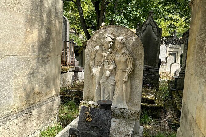 Père Lachaise's Cemetery Celebrities and Ghosts Mystery Tour - Tomb stops that turn celebrity names into real stories