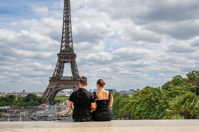 Photo Session Around Eiffel Tower - Trocadéro is the right start for Eiffel Tower photos