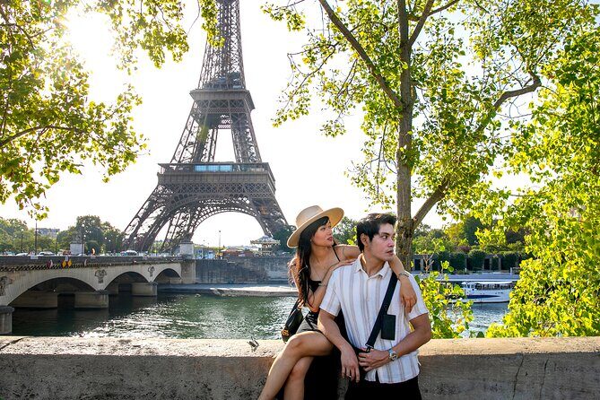 Photo Session Around Eiffel Tower - Photo delivery: 60 edited images in 48 hours