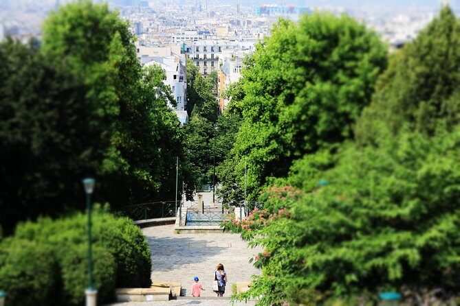 Photograph with a pro Paris off the beaten path! - What you get for $81.03: value that goes beyond sightseeing