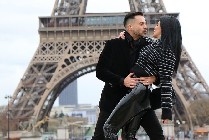 Photoshoot in Paris - Your 1-hour route: Trocadéro to Eiffel Tower to the Seine