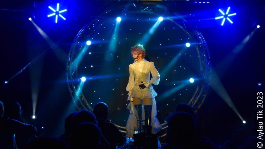 PRESTIGE DINER AND DRAG SHOW - Close-Up Energy in a Small Group (and a Meet the Artists Moment)