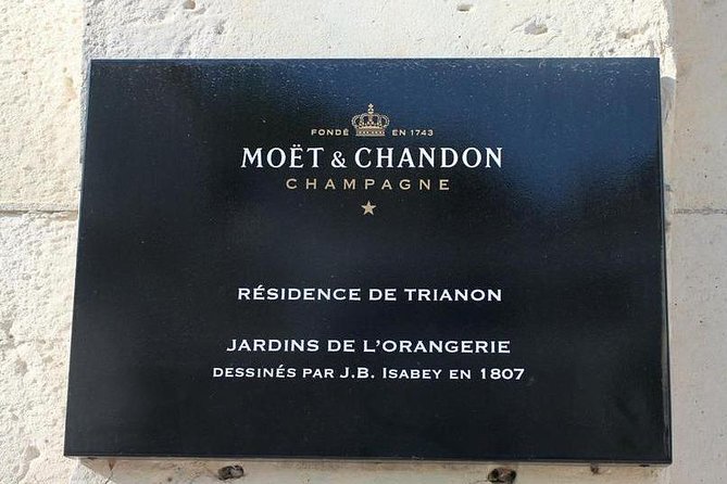 Private 10-hour round transfer to Champagne Epernay from Paris. Best offer! - Moët & Chandon: the big name, with optional cellar tickets